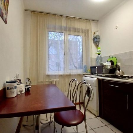 Квартира Біля Залізничного Вокзалу วินนิตซา ภายนอก รูปภาพ
